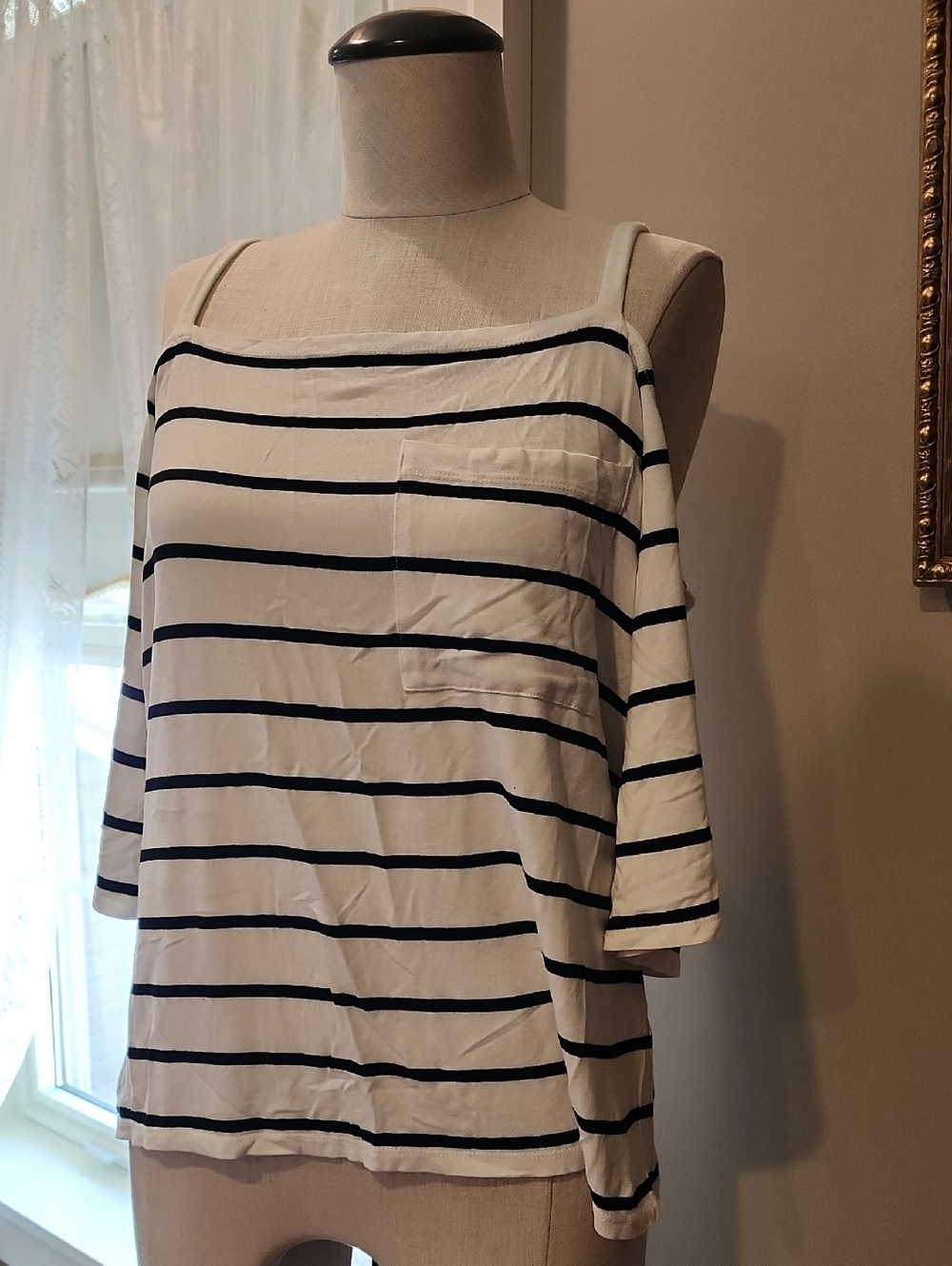 White House Black Market White and Black Striped Top